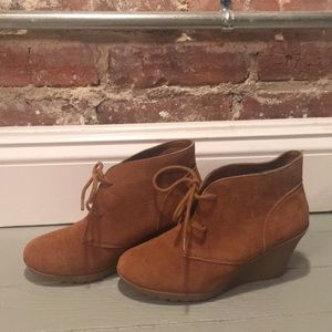 Size 7 wedge booties